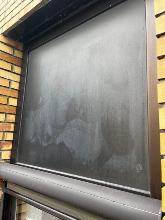 Conserveringsbehandeling voor kunststof en metalen oppervlakken