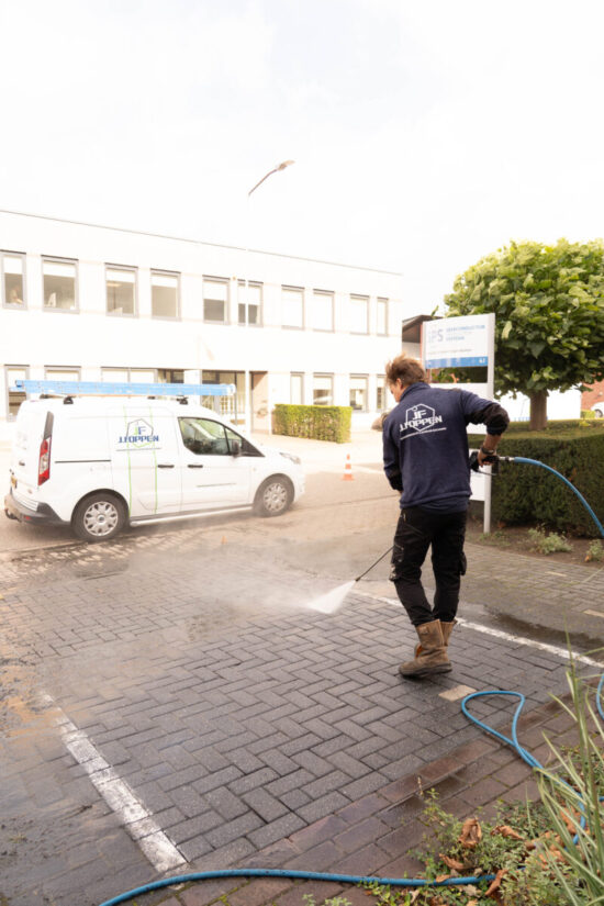 J. Foppen Dienstverlening - Straatwerkreiniging